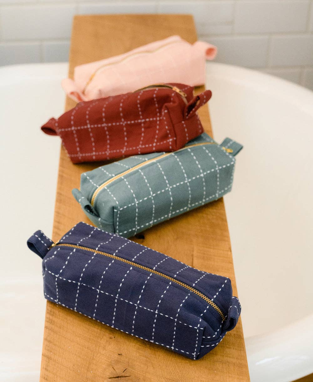 Small Grid-Stitch Toiletry Bag