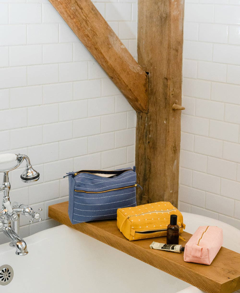 Small Grid-Stitch Toiletry Bag