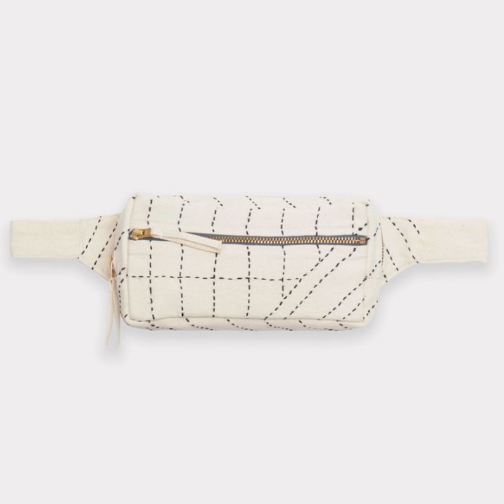 CrossbodyBeltBag-white-catalog