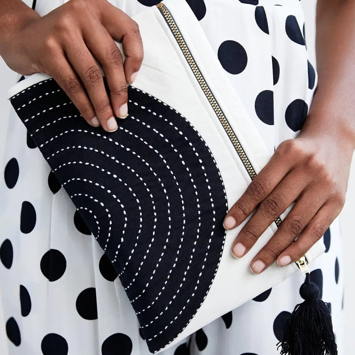 Eclipse Pouch Clutch