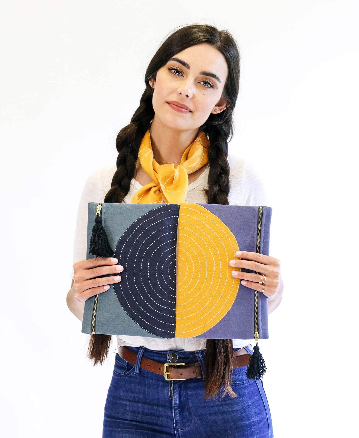 Eclipse Pouch Clutch